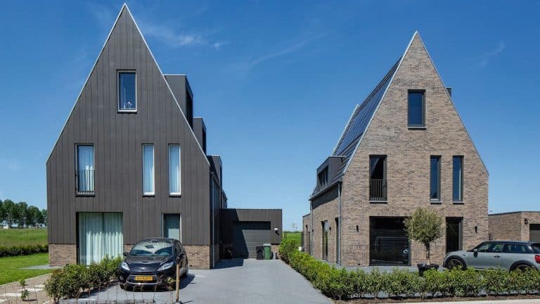 Hardie Plank - Khaki Brown fa hatású sávos szálcement homlokzatburkolat ikerházon
