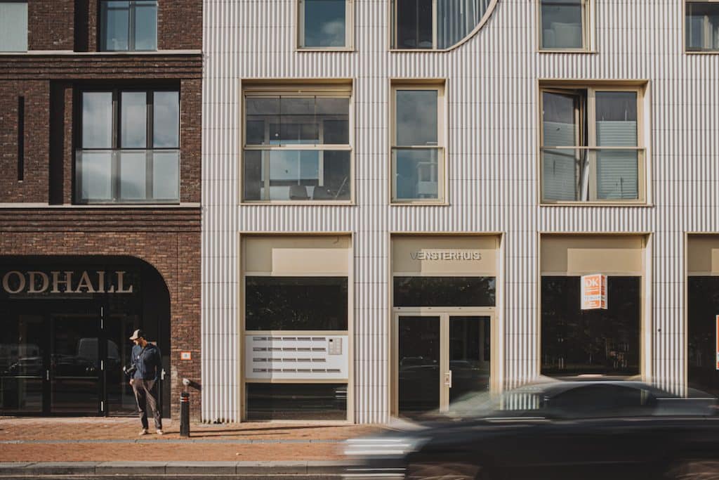 Tonality-keramia-homlokzatburkolat-Vensterhuis-Arnheim-NL-bueromagma-47.